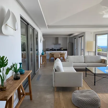 Luxury Agnese L Sea View & Infinity Pool פורטו-וישיו