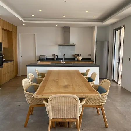 Luxury Agnese L Sea View & Infinity Pool וילה *
